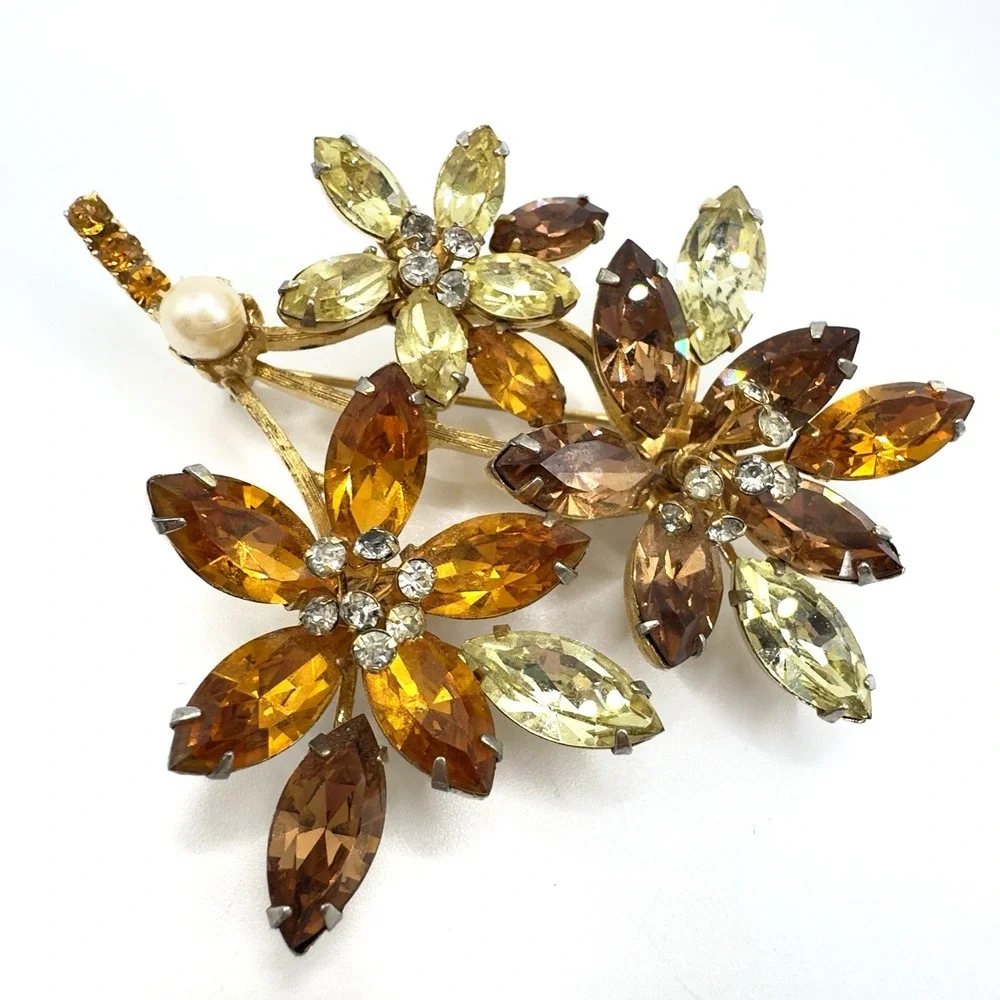 Vintage Vendome Brooch Flower Gold Tone & Rhinestones Flower Pin 3 In BEAUTY